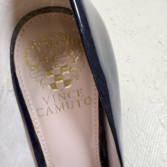 Vince Camuto Navy Patent Wedge Heels – Size 7.5M Bow Accent - Picture 2 of 6